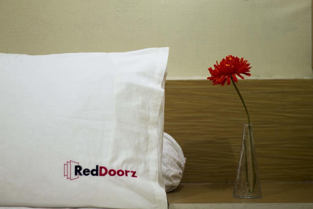 雅加达 Reddoorz @ Klender酒店 外观 照片
